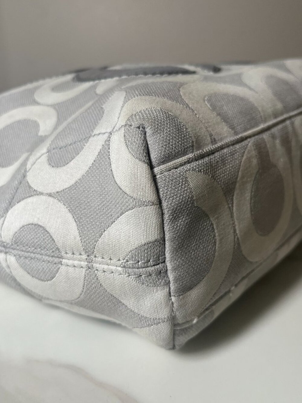 Coach Audrey Op Art Signature Tote 17035 Gray White Jacquard Patent Leather Bag - Picture 12 of 15